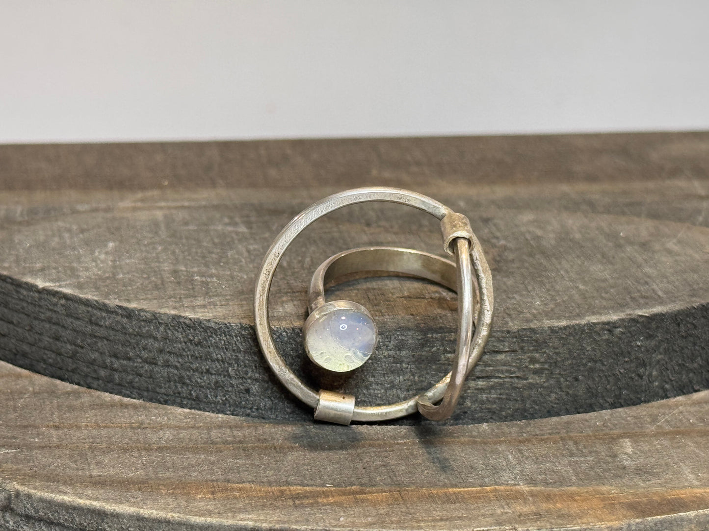 Illusion Orbit Ring
